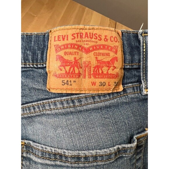 Levi's Other - Levi’s 541 Athletic fit Jeans 30x32